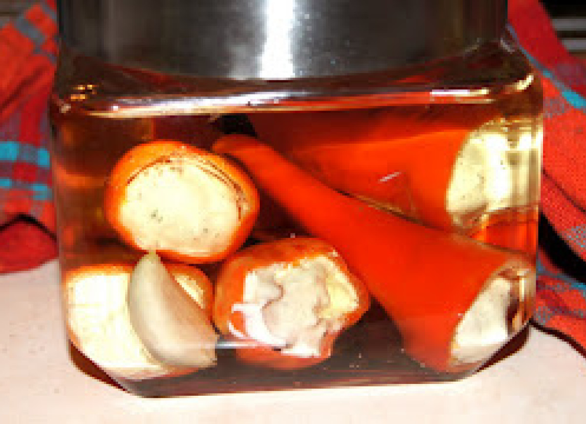 Pikantne papryczki nadziewane serem