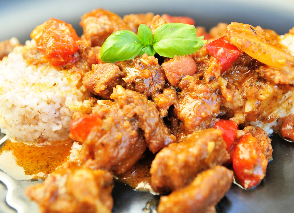 "Gulasz z pieczoną papryką"