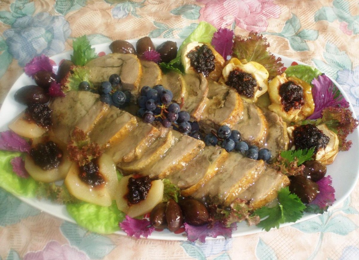 Galantyna z kaczki z owocami