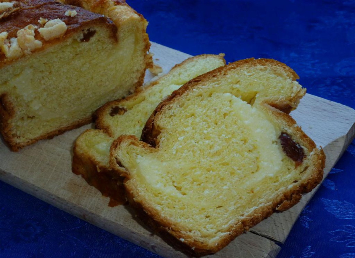 Ciasto drożdżowe zawijane z serem