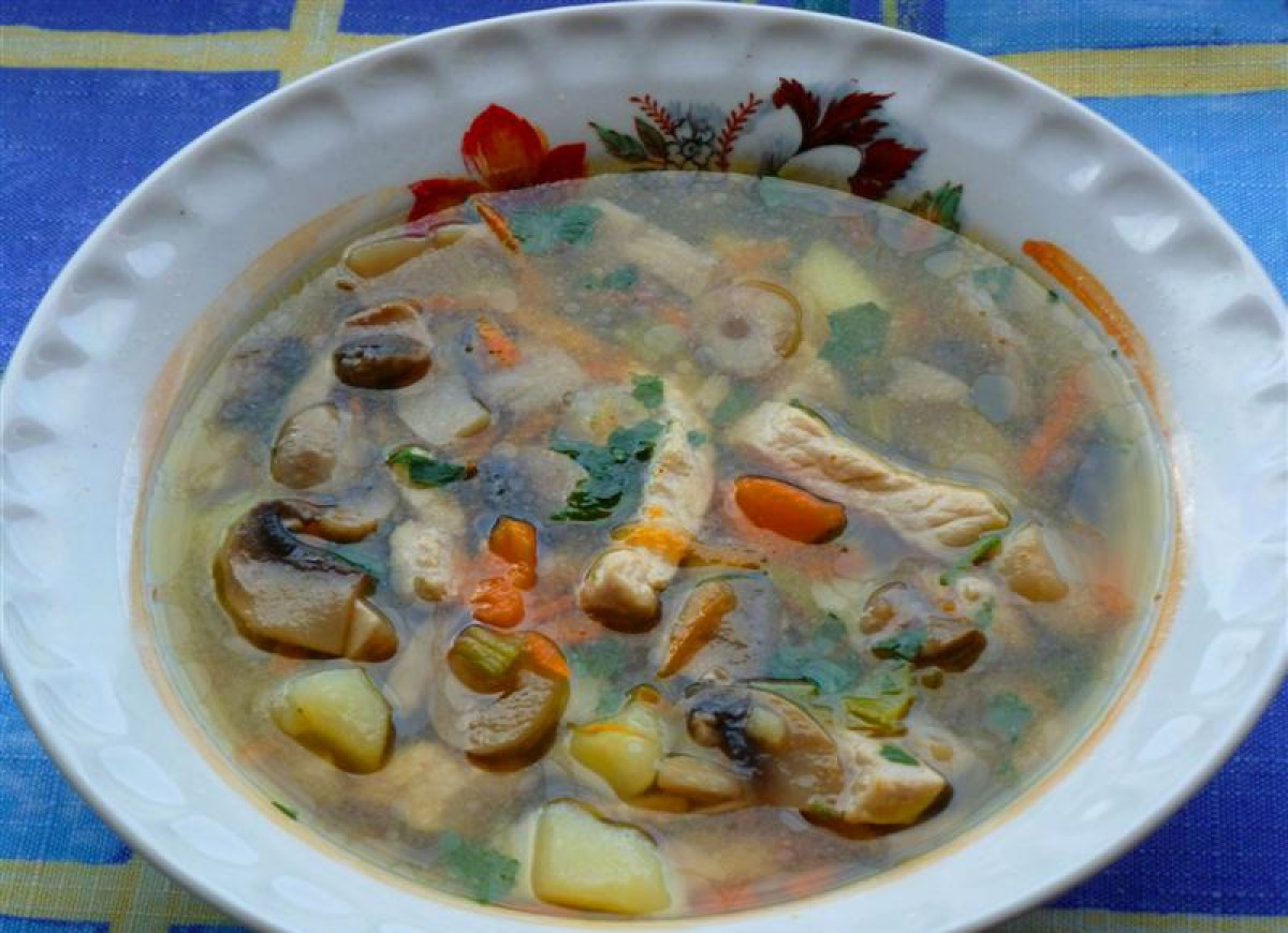 Aromatyczna zupa pieczarkowa dla diabetyków