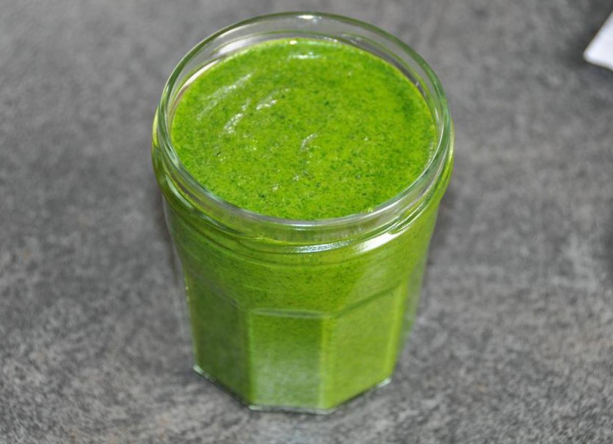 Pikantny dip z kolendry