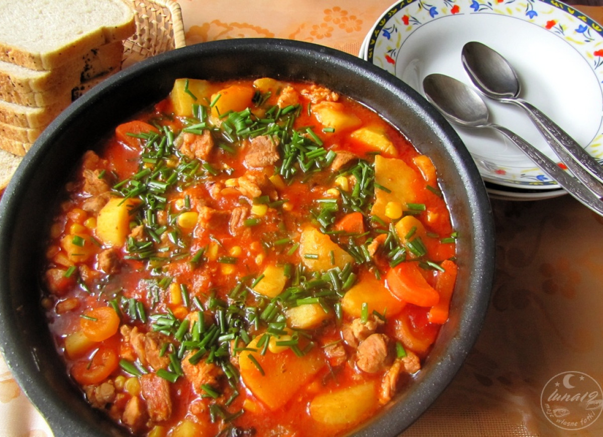 Gulasz z ziemniakami