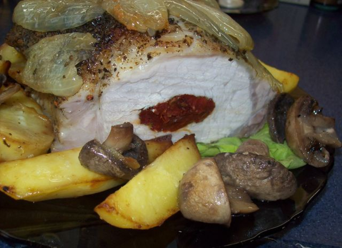 Schab z suszonymi pomidorami