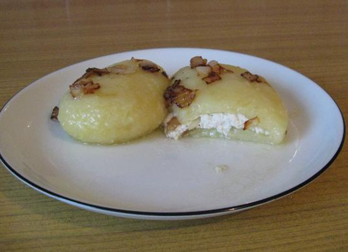 Kluski śląskie z białym serem