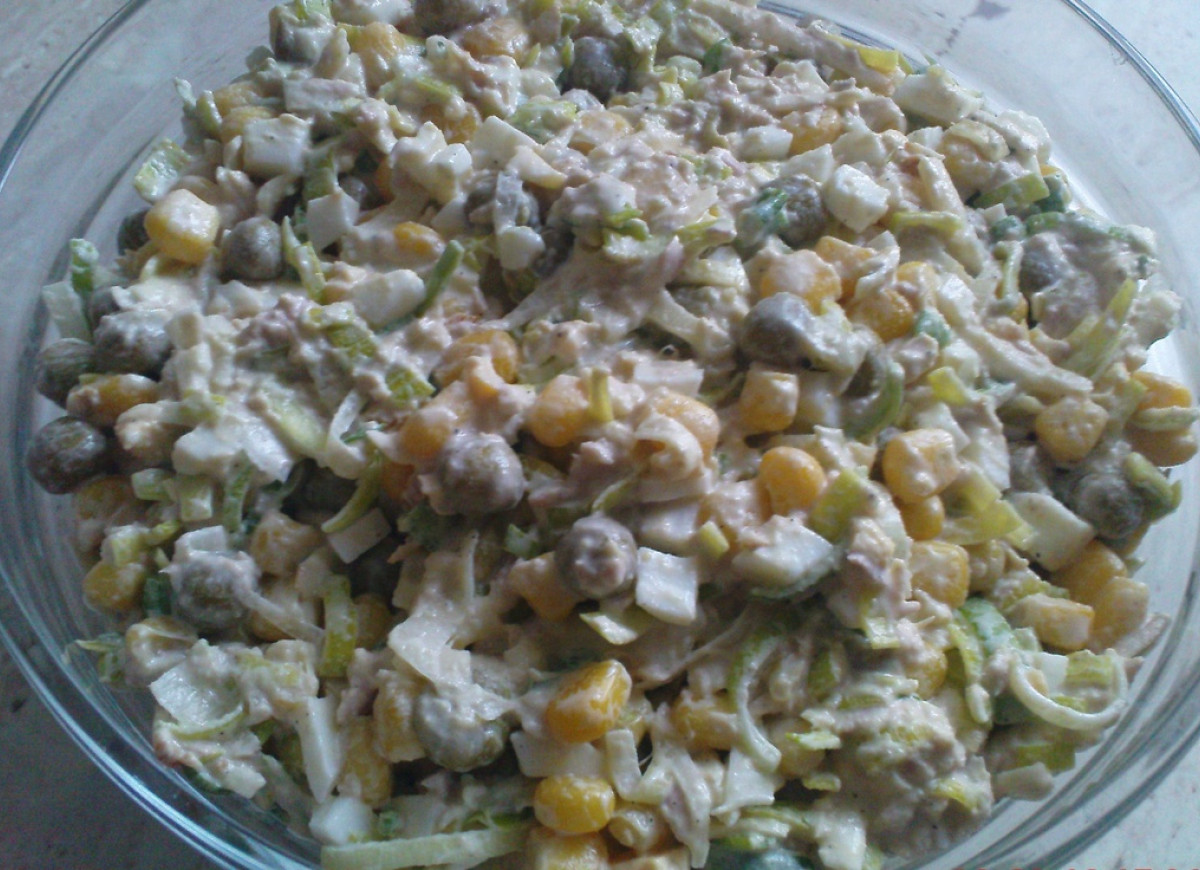 Sałatka z tuńczykiem i porem