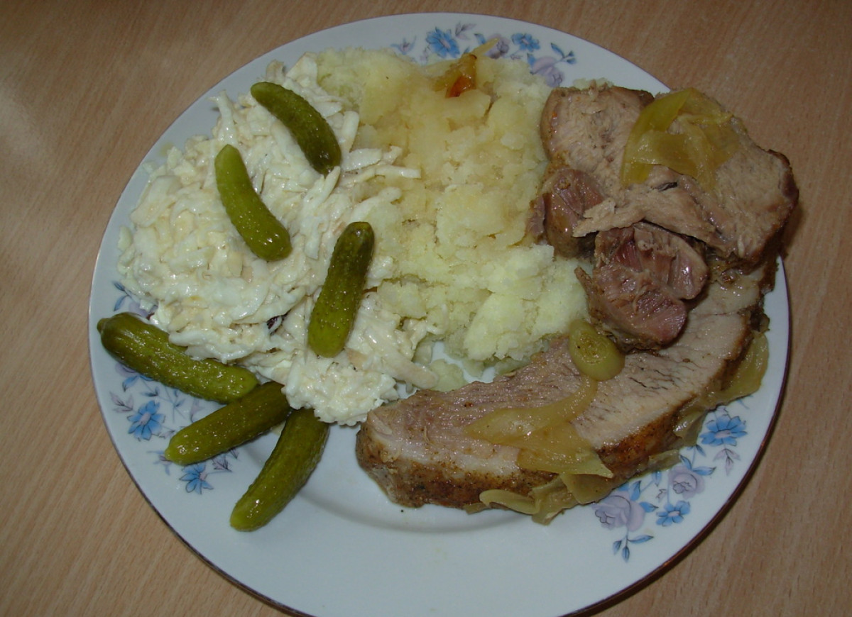 Szynka pieczona - obiadowa