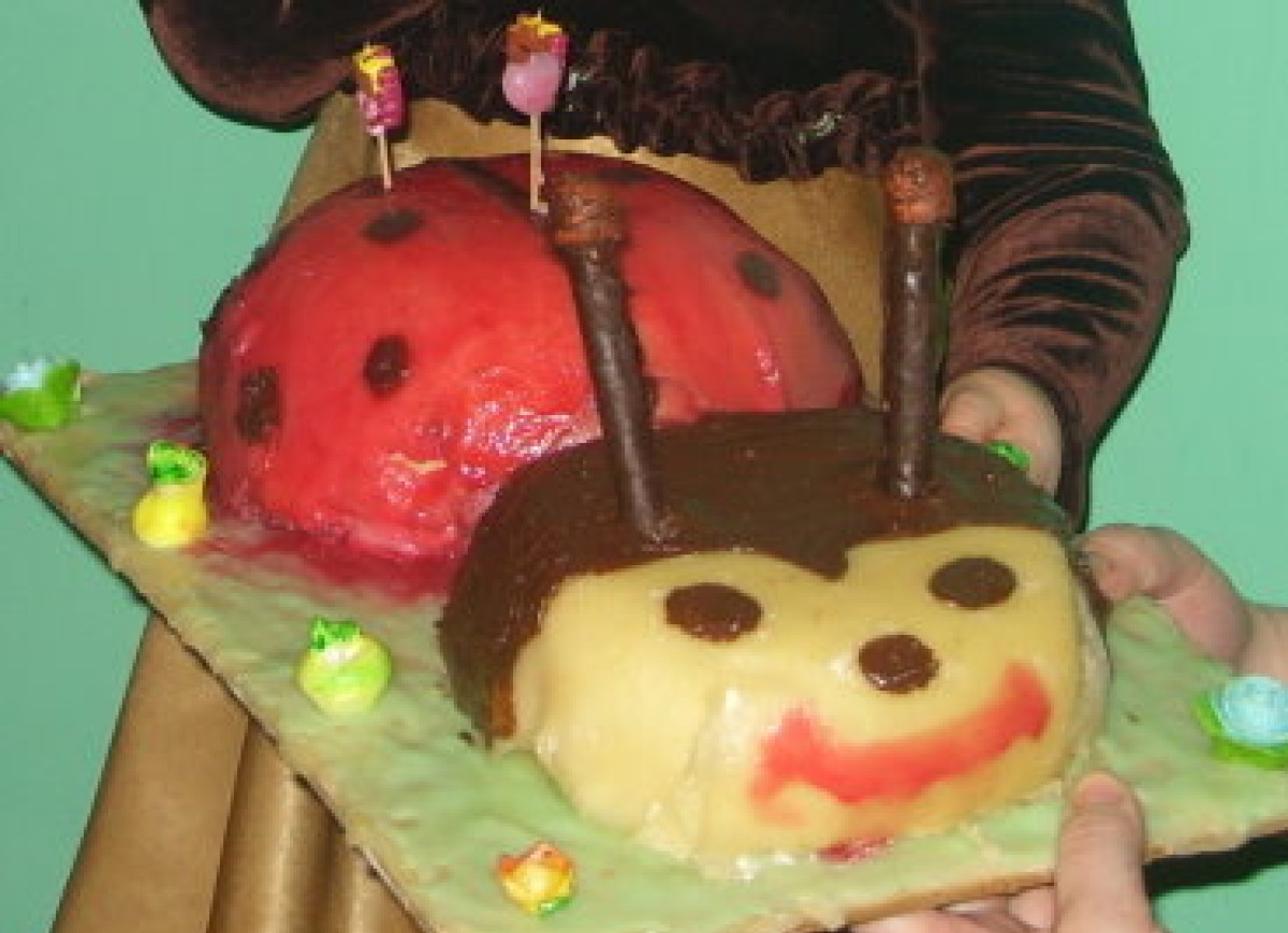 Wyśmienity tort biedronka