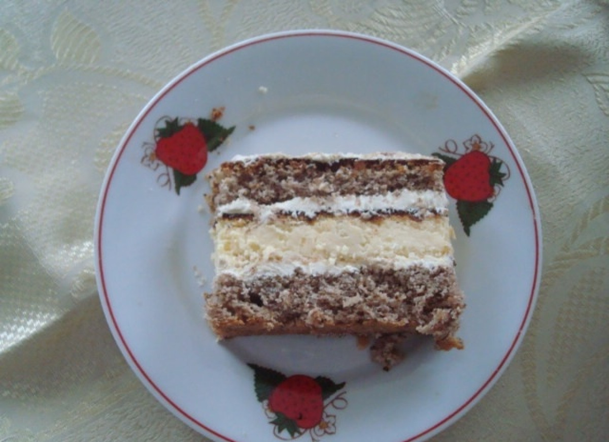 SERNIK W CIESCIE ORZECHOWYM