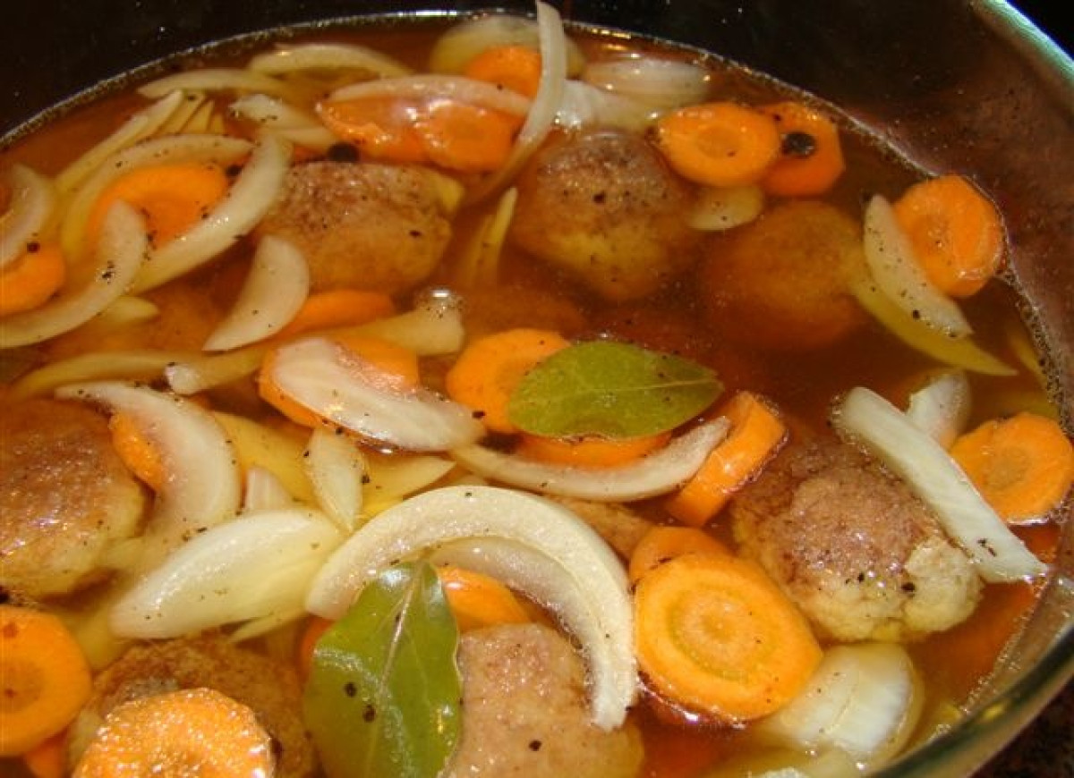 Domowe kulki rybne w occie