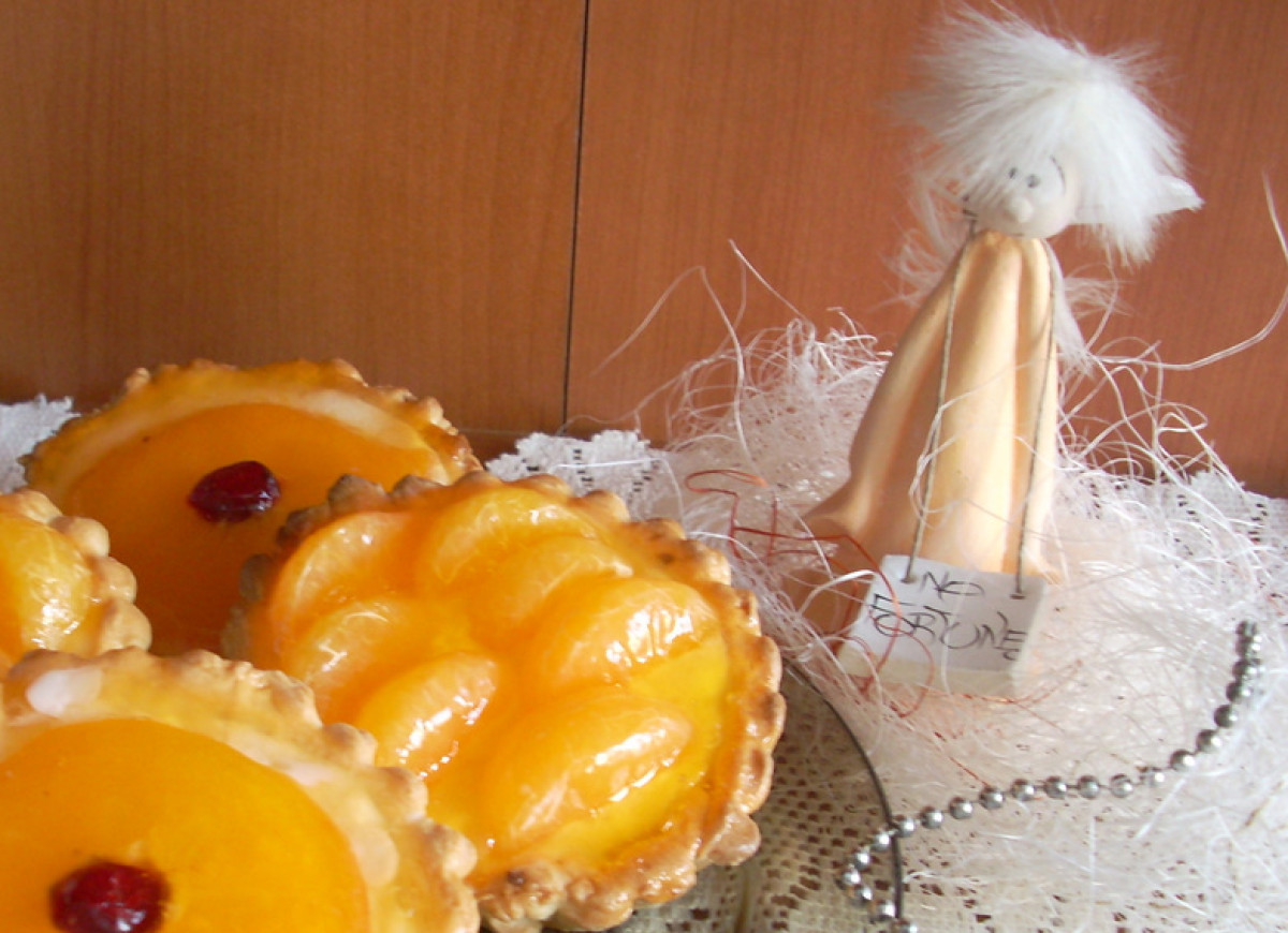 Tartaletki z budyniem i owocami