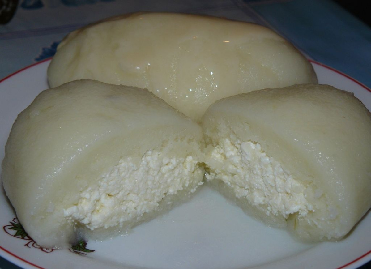 PIEROGI ZIEMNIACZANE Z SEREM