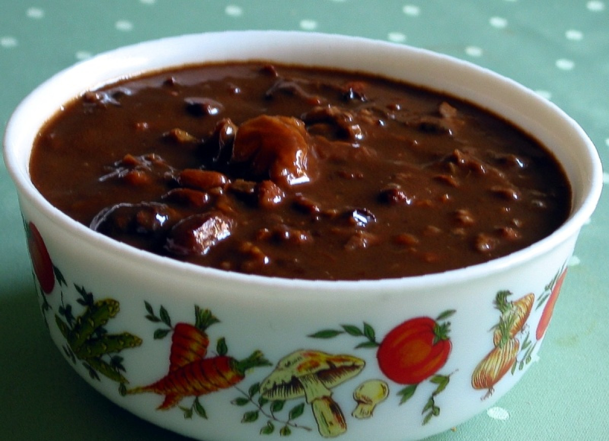 Słodka zupa piernikowa