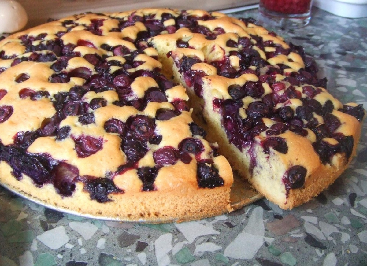 Ciasto ucierane z borówkami amerykańskimi