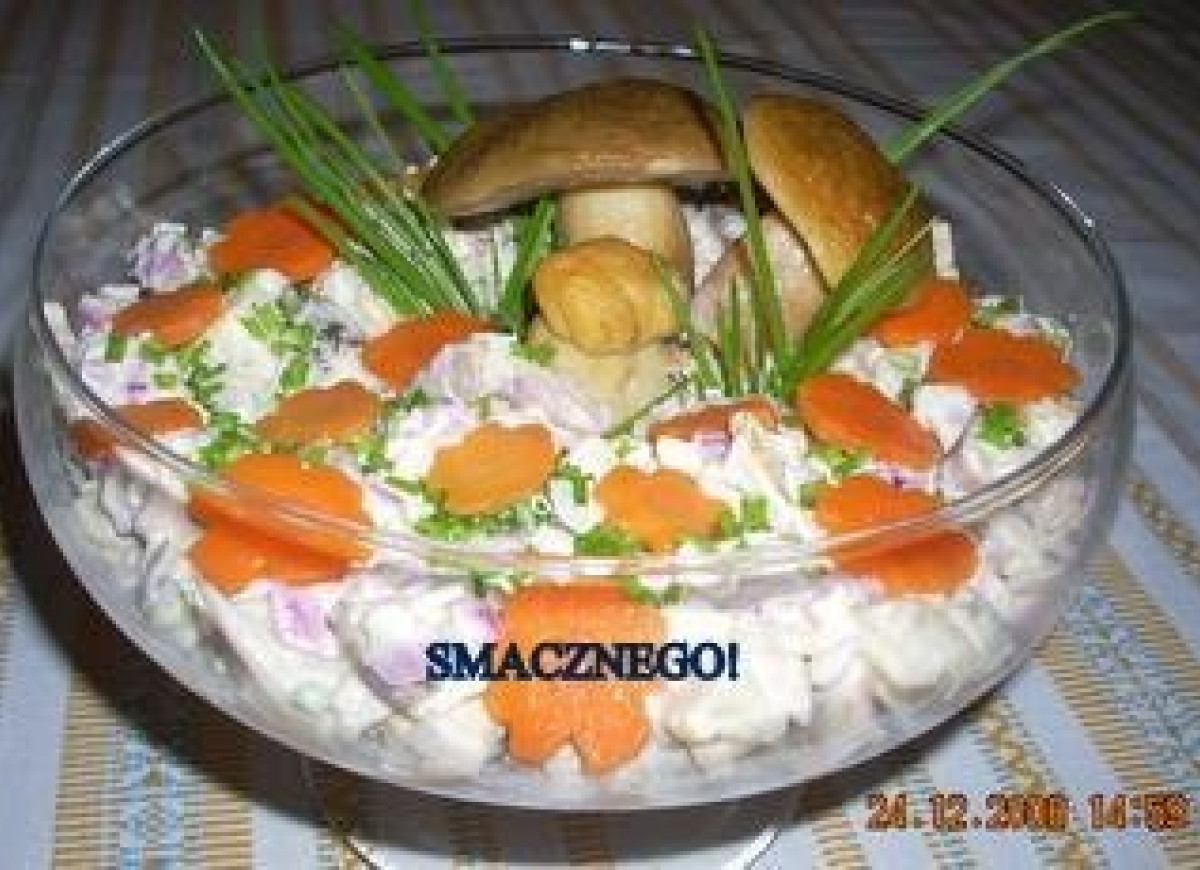 Sałatka z marynowanymi grzybkami
