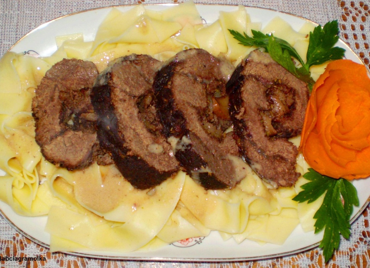 Sarnina pieczona z marynaty :