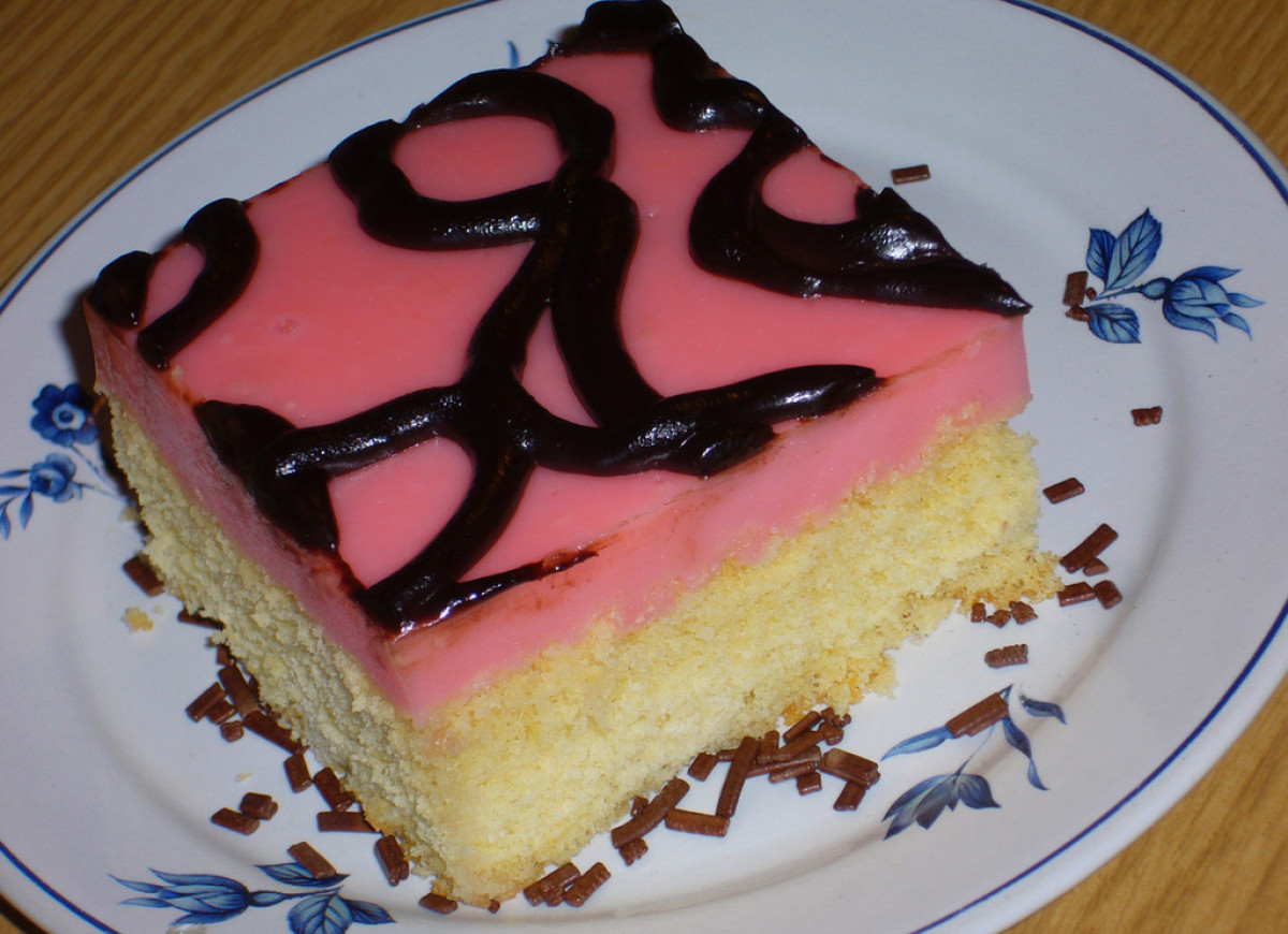 Ciasto z budyniem i galaretką bardzo łatwe