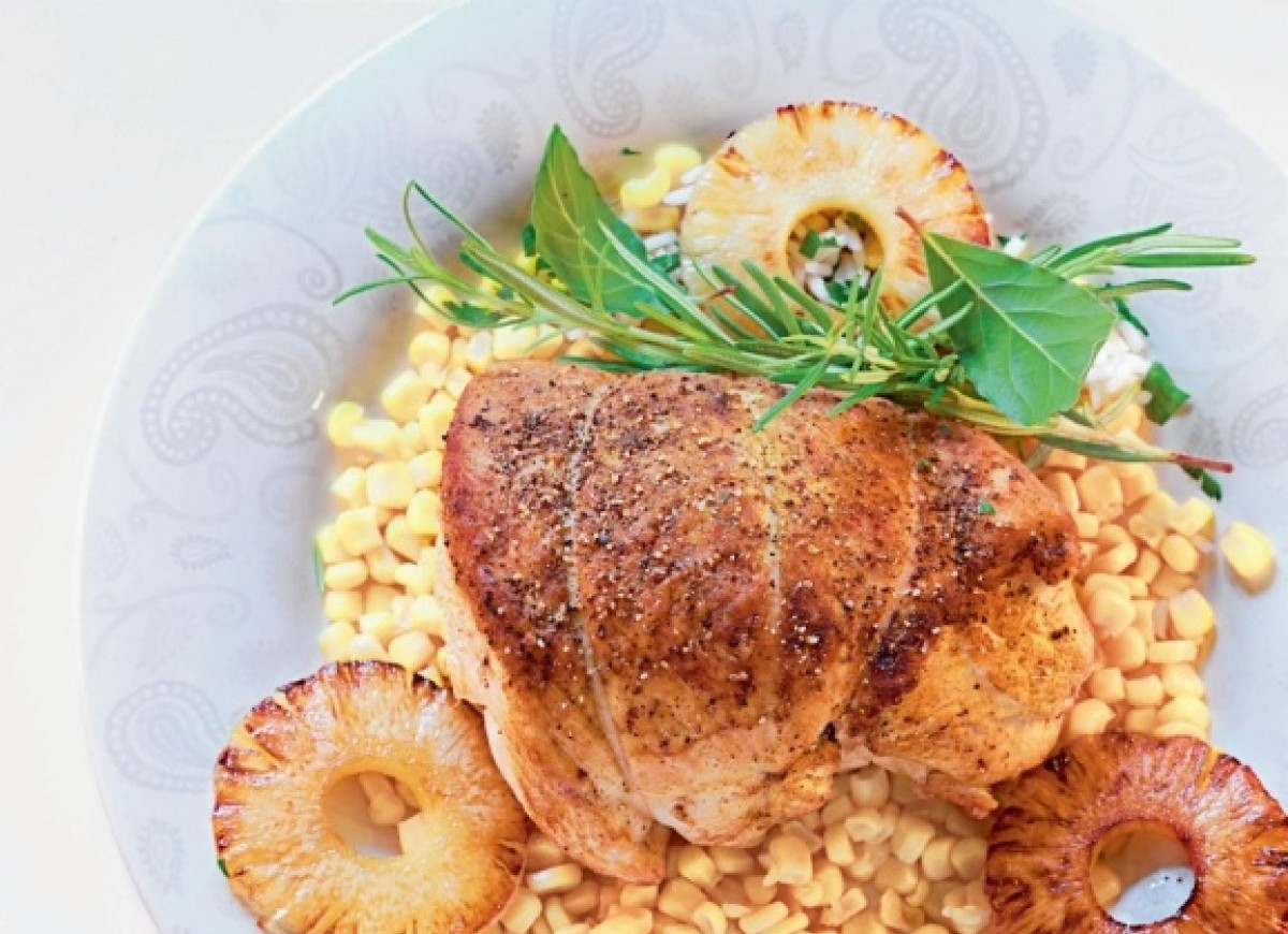 Pieczony filet z indyka z ananasem