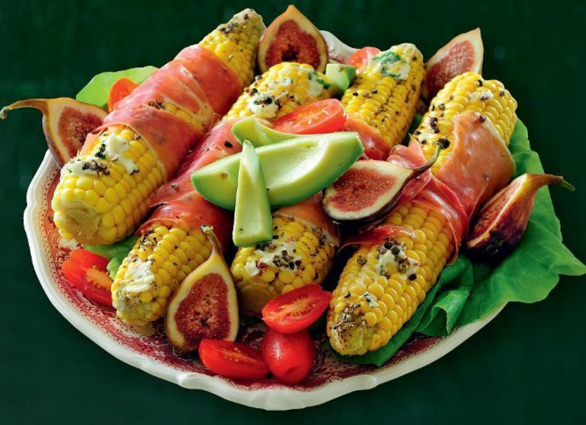 Kolby kukurydzy w szynce parmeńskiej