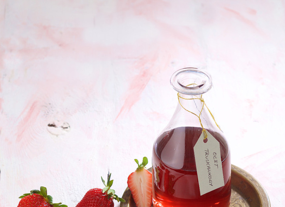 Ocet truskawkowy