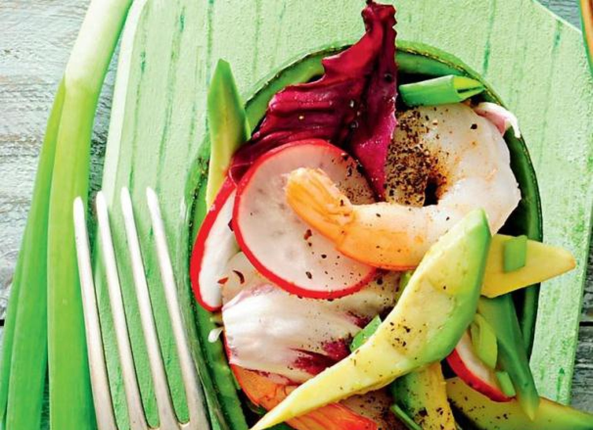 Sałatka z awokado i krewetkami