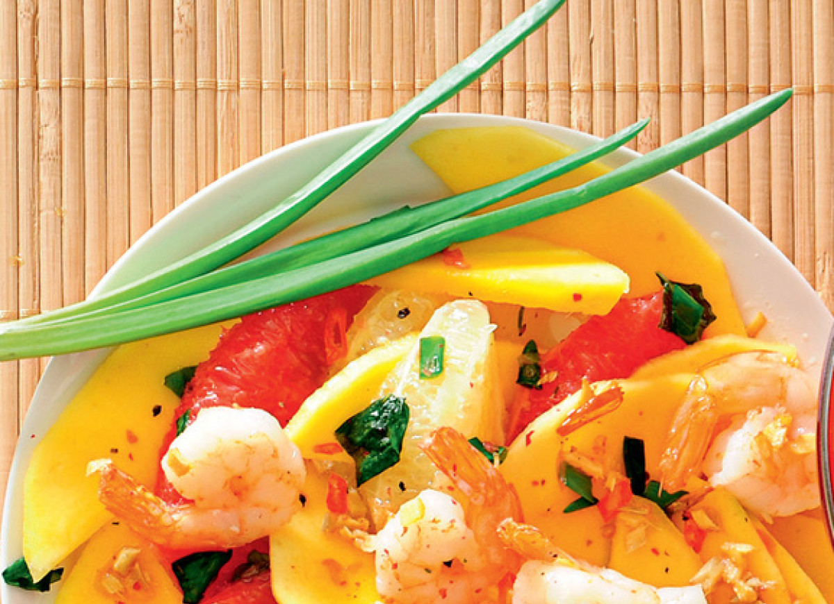 Sałatka z grejpfrutem i krewetkami