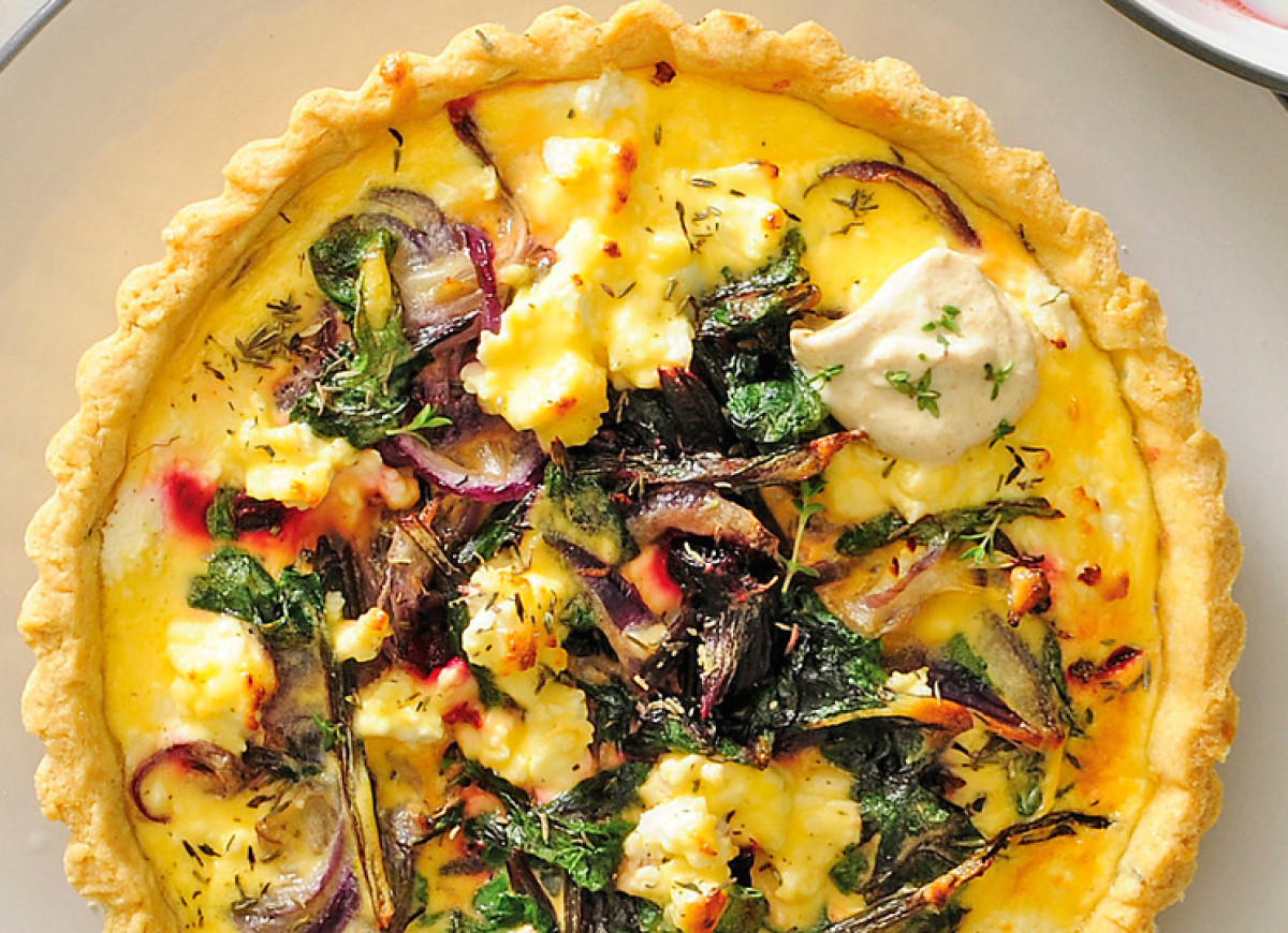 Tarta z botwinki i koziego sera