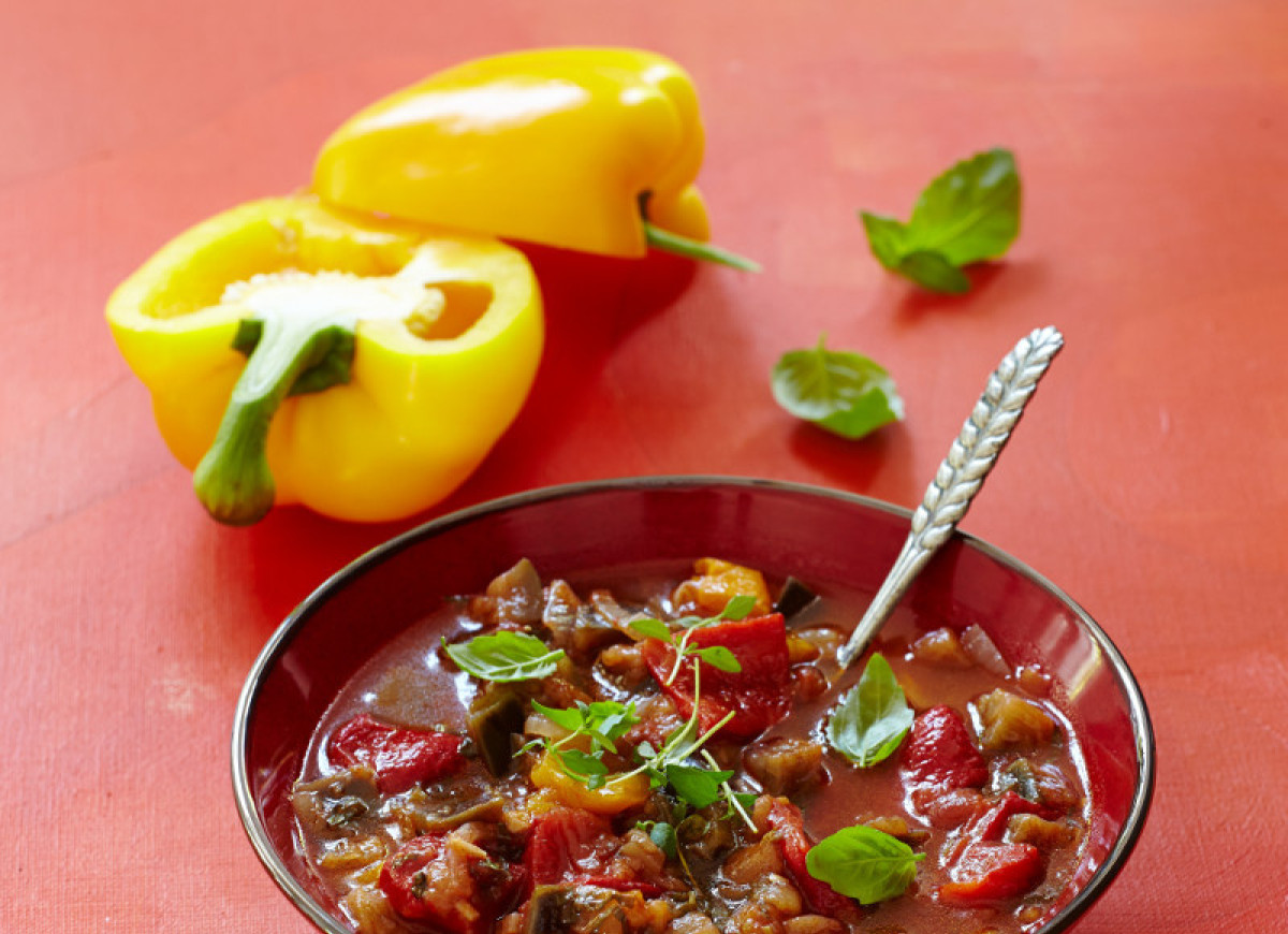 Zupa paprykowa z bakłażanem