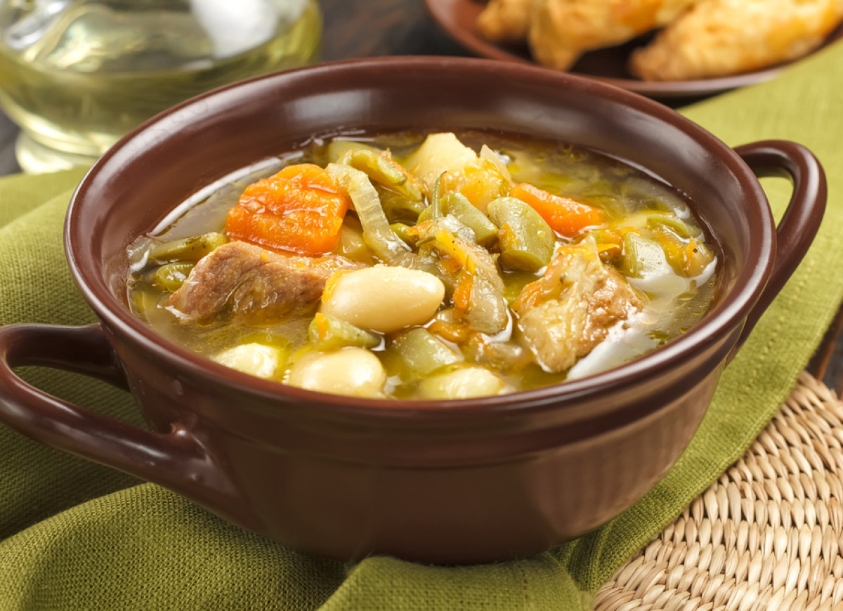 Zupa fasolowa (niedzielna)