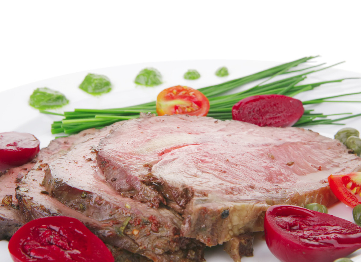 Szynka marynowana w pieprzu i piwie