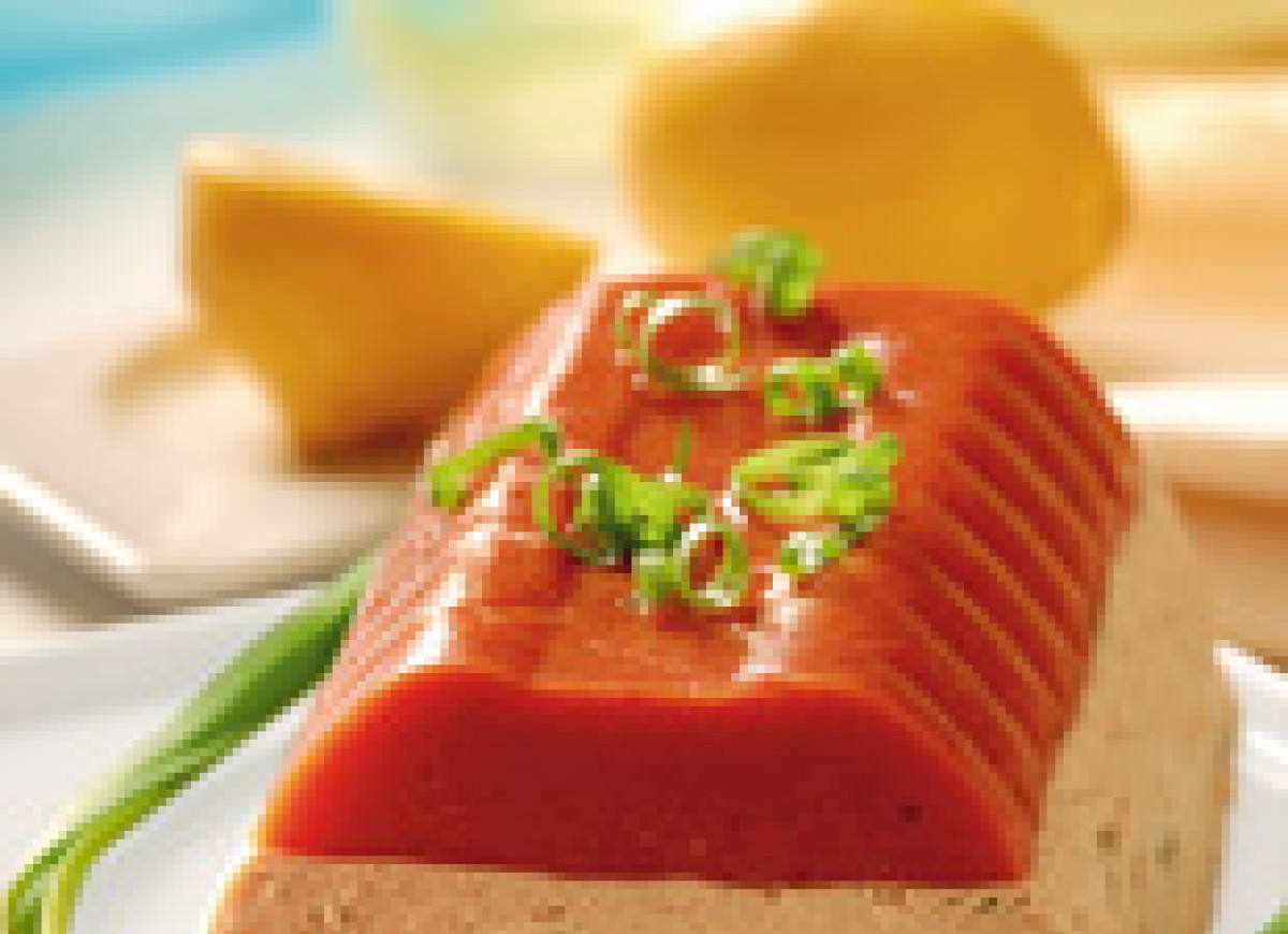 Terrina z pstrąga z pomidorową kopułą