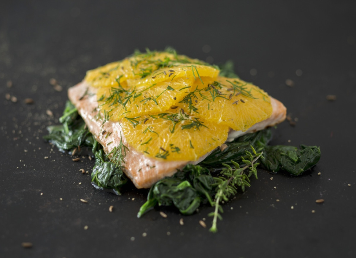 Nóż do filetowania ryby i pomarańczy pozwoli przygotować takie danie