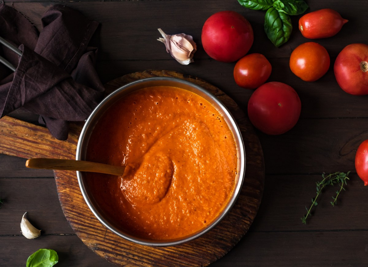 Jak zagęścić sos pomidorowy