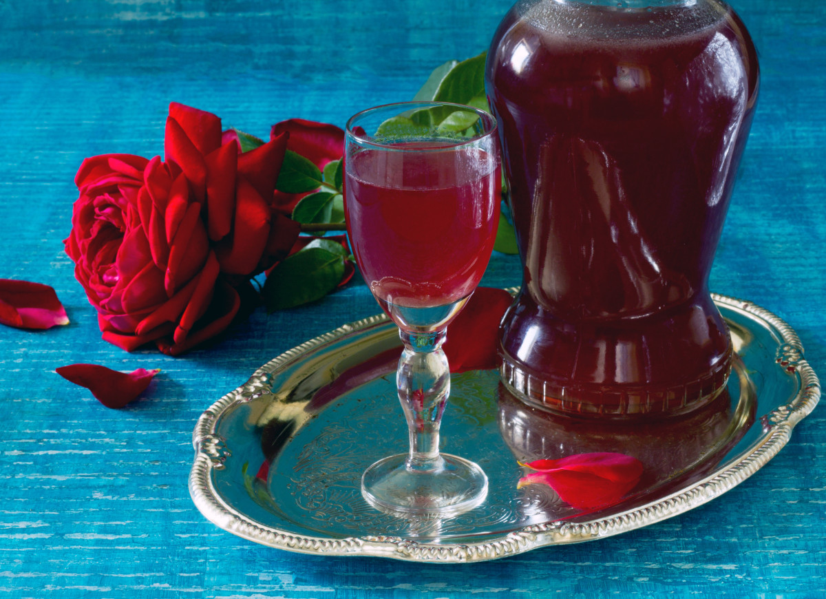 Nalewka z płatków róży