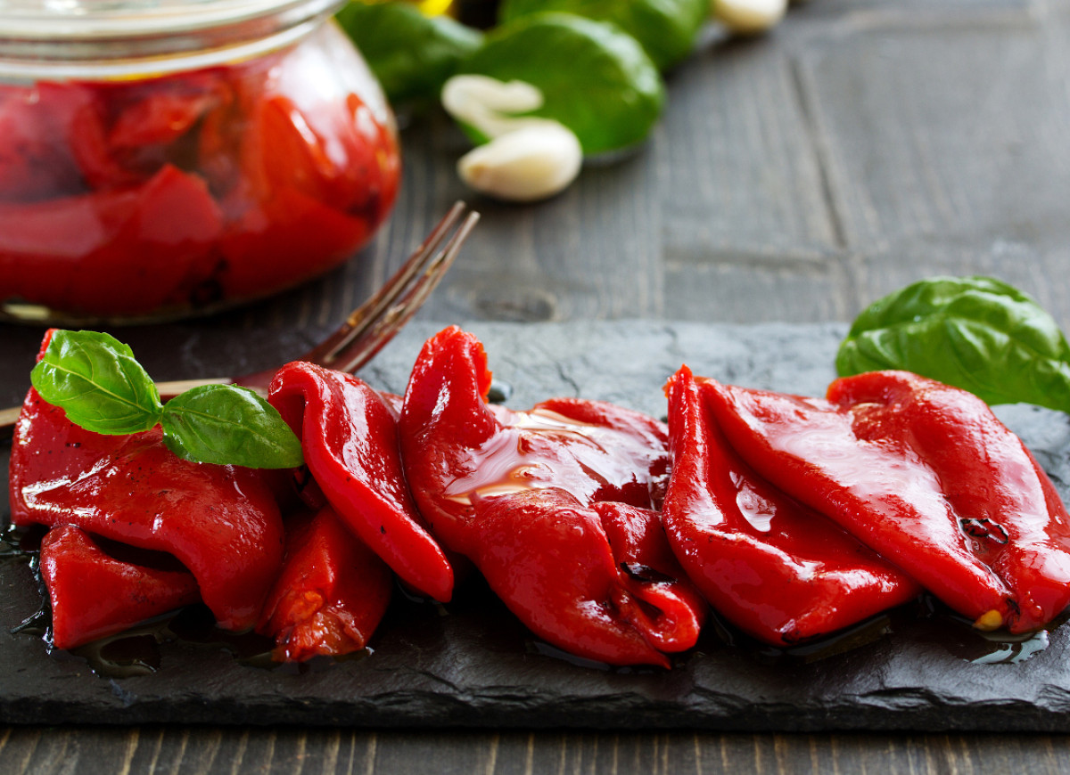 Jak zdjąć skórkę z papryki