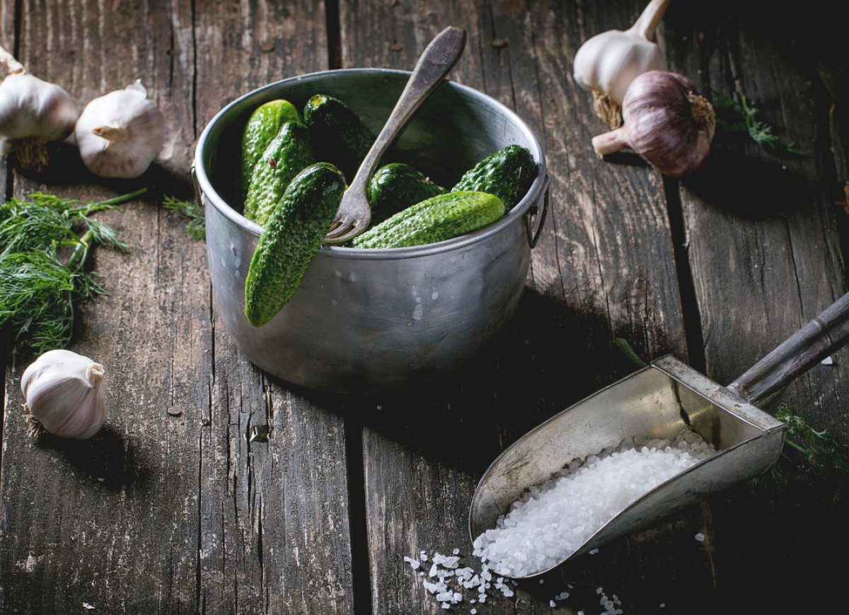 Jaka sól jest najlepsza do kiszenia ogórków?