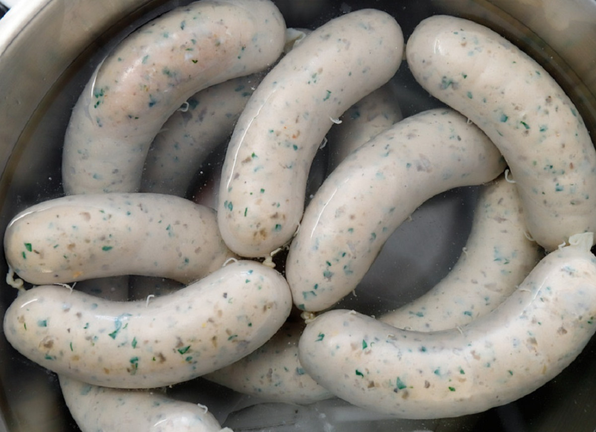 biała kiełbasa gotowana