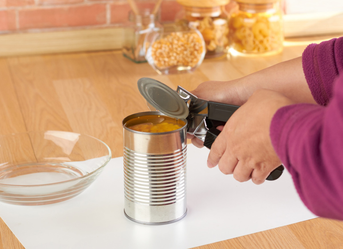 jak otworzć puszkę