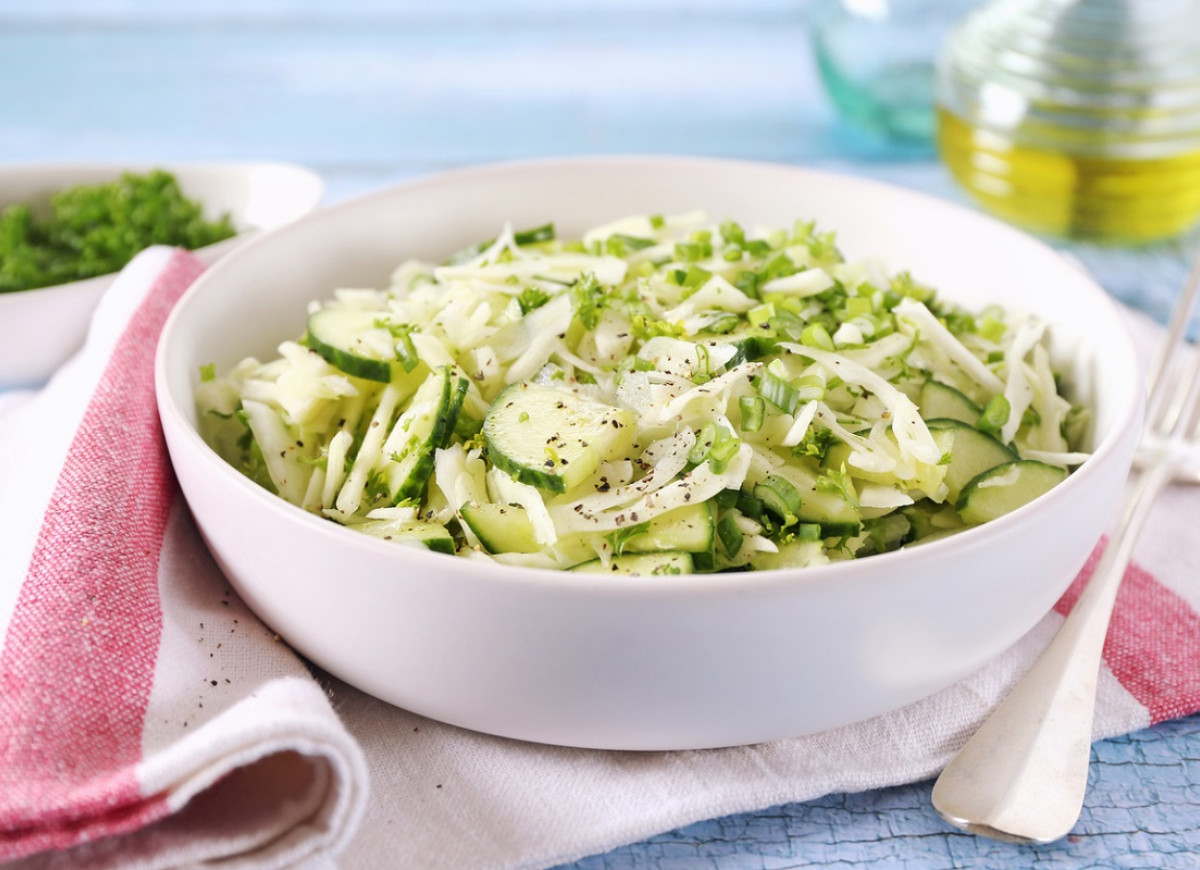 surówka z białej kapusty