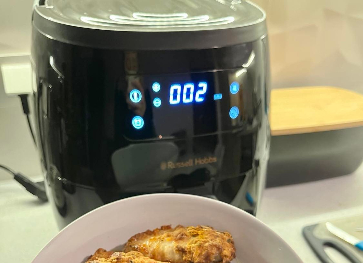 frytkownica beztłuszczowa RUSSELL HOBBS Air Fryer - test redakcji