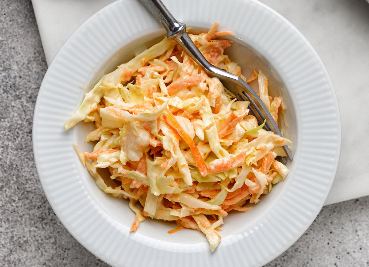 surówka z białej kapusty