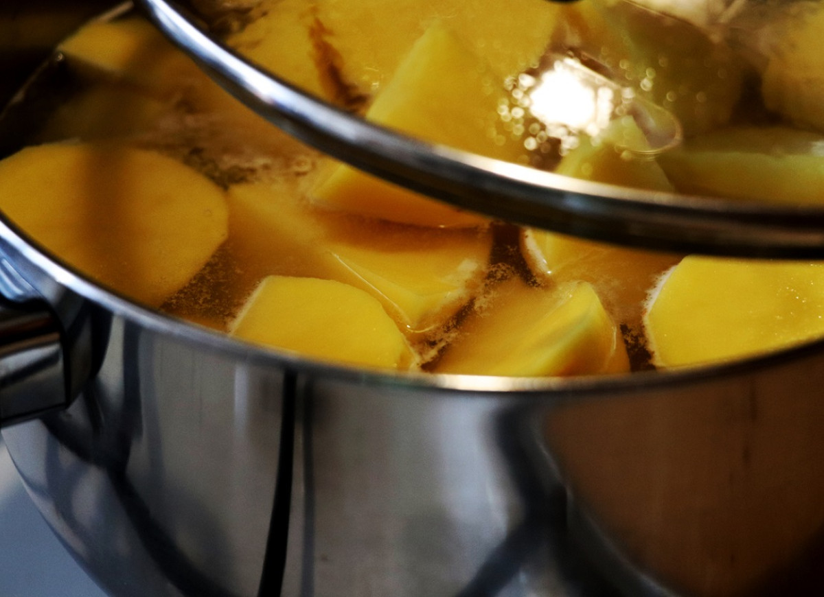 gotowanie ziemniaków