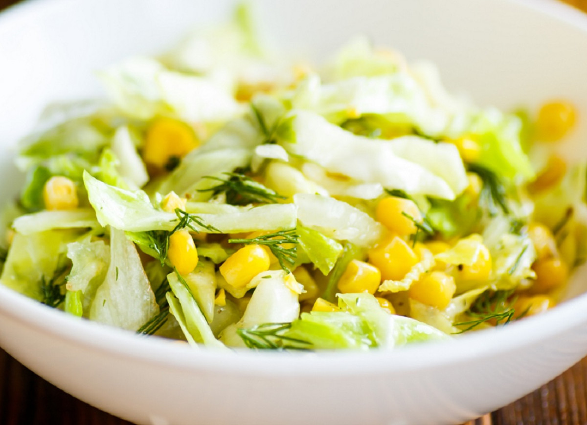 surówka z kapusty pekińskiej