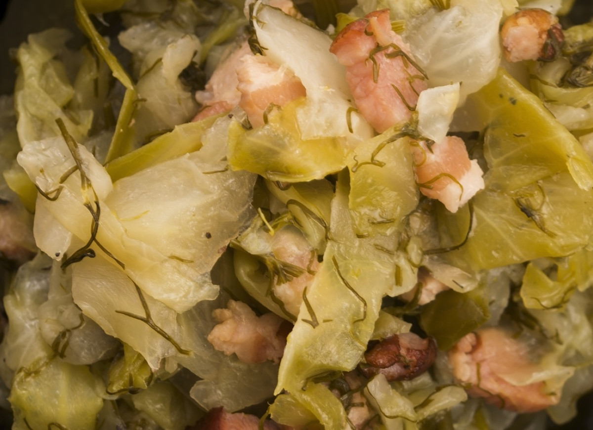 bigos z młodej kapusty