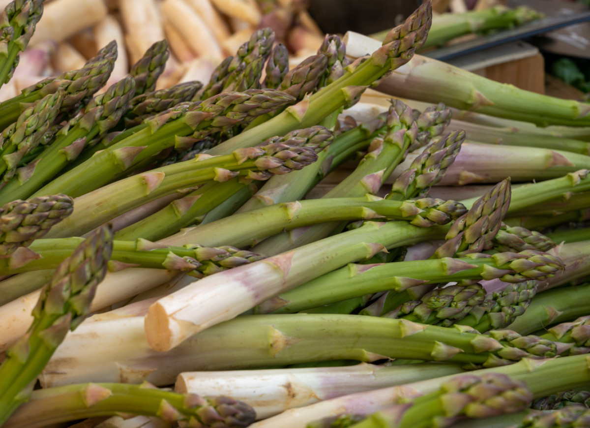 jak gotować szparagi