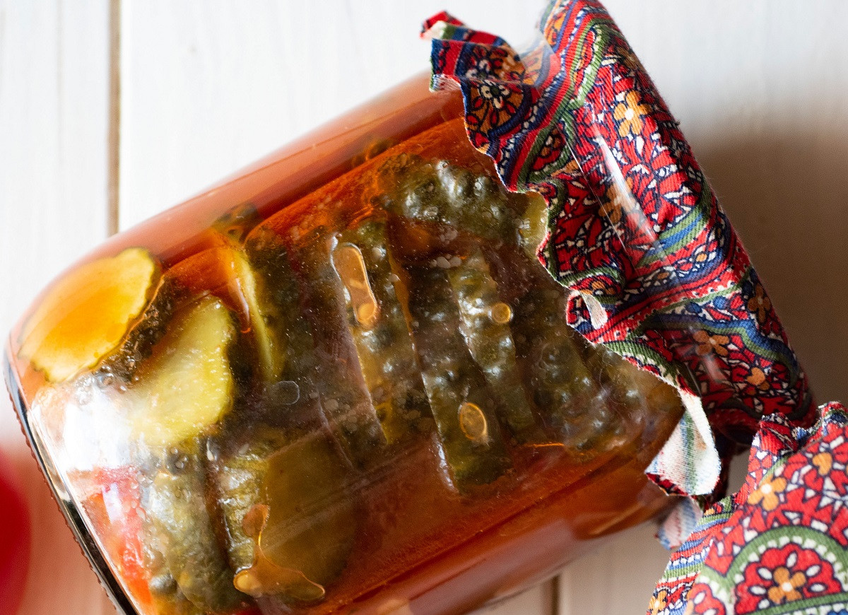 ogórki w pomidorach