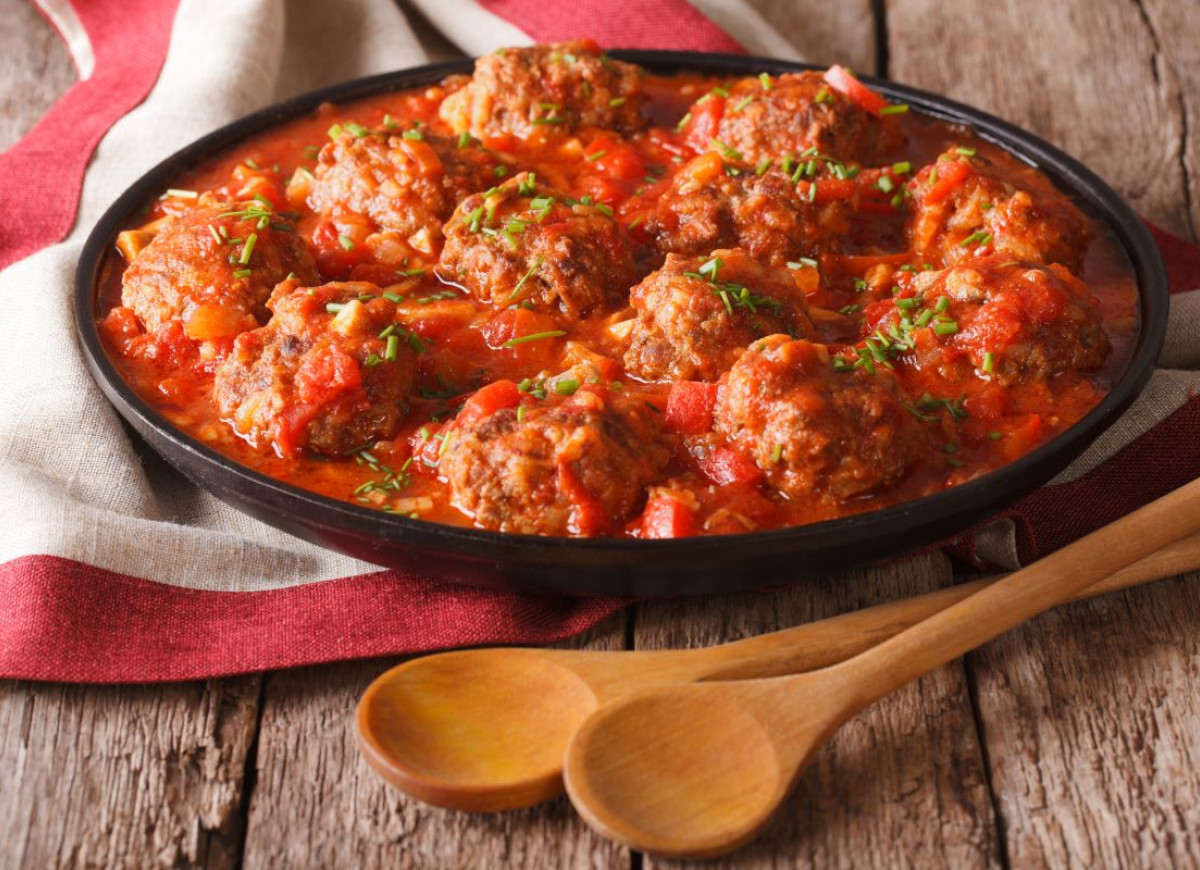 pulpety w sosie pomidorowym