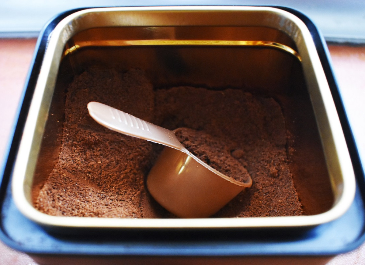 zwietrzała mielona kawa