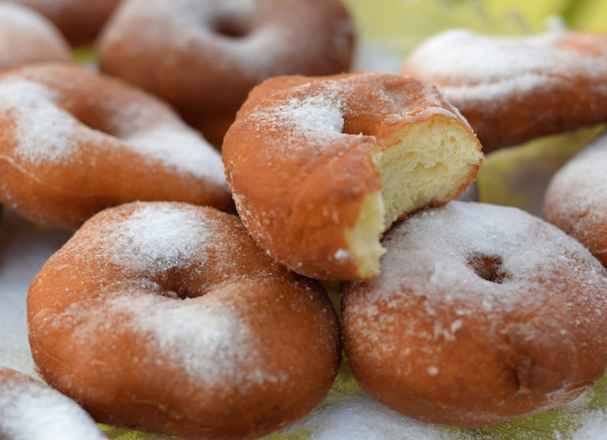 domowe pączki z dziurką