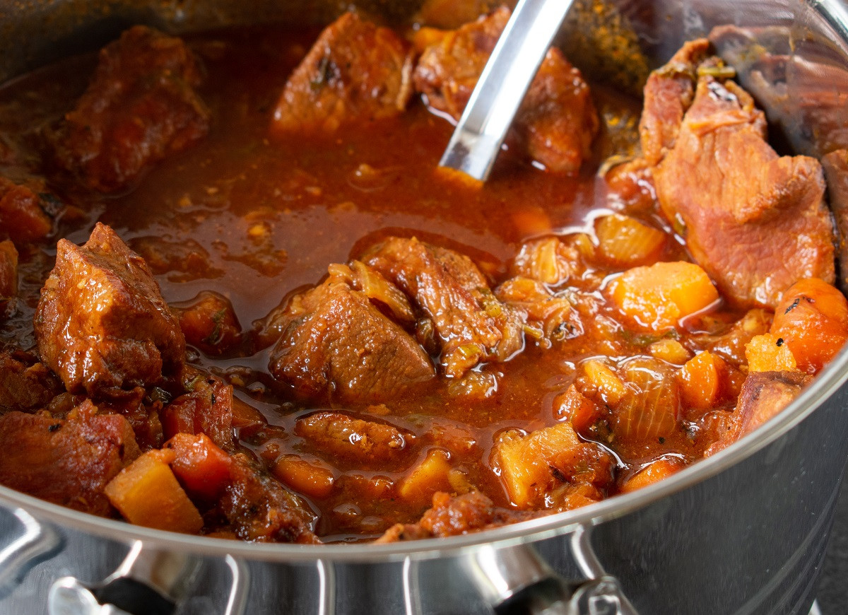 jak zagęścić gulasz